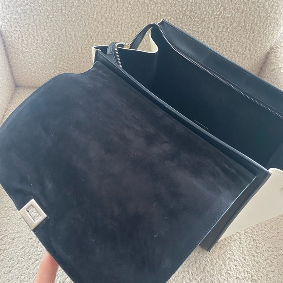 Authentic medium calfskin Celine Trapèze in black, white and pale blue - Picture 12 of 13